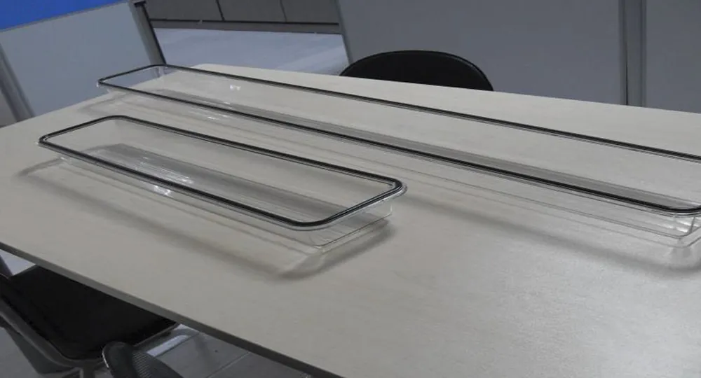 Lighting case with FIPG seal